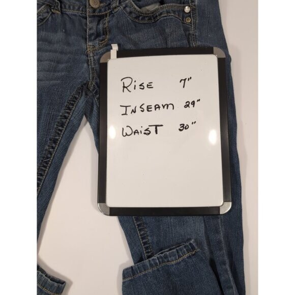 Wallflower Jeans Womens Sz 9  Blue Faded Embroidered Rhinestones Stretch - Picture 3 of 9